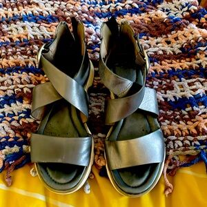 Gorgeous and comfortable soffit pewter sandles